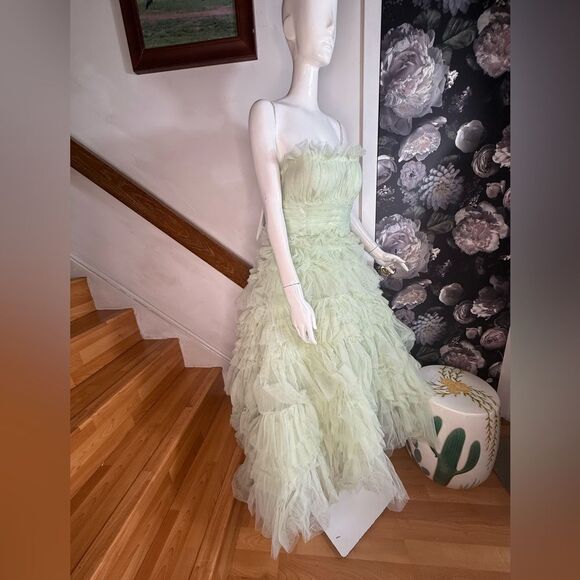 Mac Duggal Tiered Strapless Tulle A-Line High-Low Gown/ size 10 - Picture 9 of 10